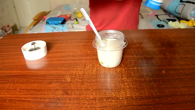 60秒学会奇异果欧蕾,美味又好喝,做法很简单!