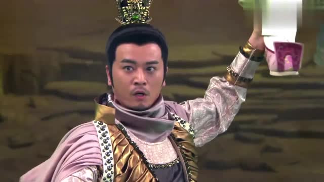 马招弟即将化为血水姜子牙赶来相救招弟竟现场大胆示爱