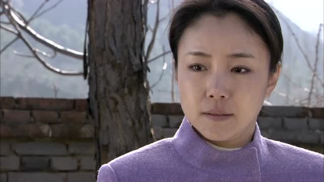 翠兰的爱情小寡妇拖着疲惫的身体回家谁知这个粘人精又来了