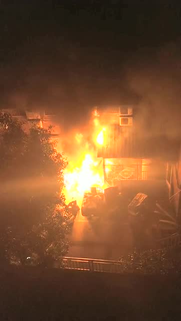 六安振兴佳园小区一电动车发生燃烧