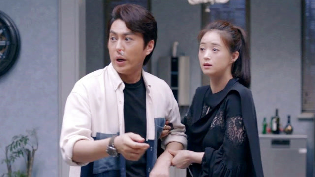 如果岁月可回头:靳东终于公开恋情,前妻当场翻脸,蒋欣瞬间乐疯