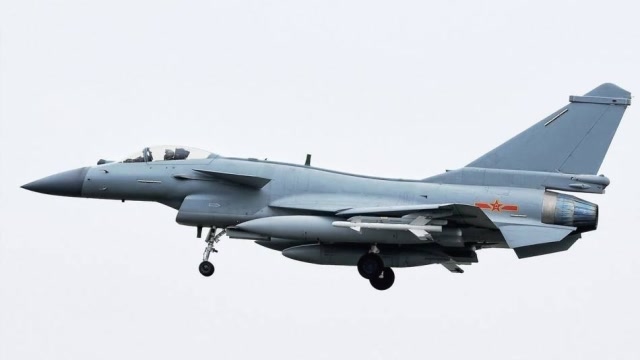 这工艺绝对是全球顶尖!歼10魔改彰显大国实力,细节无可挑剔