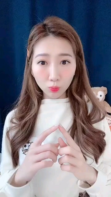 让足球滚一会:今天有跟到涵涵的抖音直播么?超开心能认识大家9191