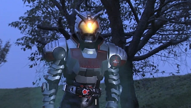 《假面骑士kabuto》黑暗甲斗彻底废了,竟被2只异虫轻松击败!