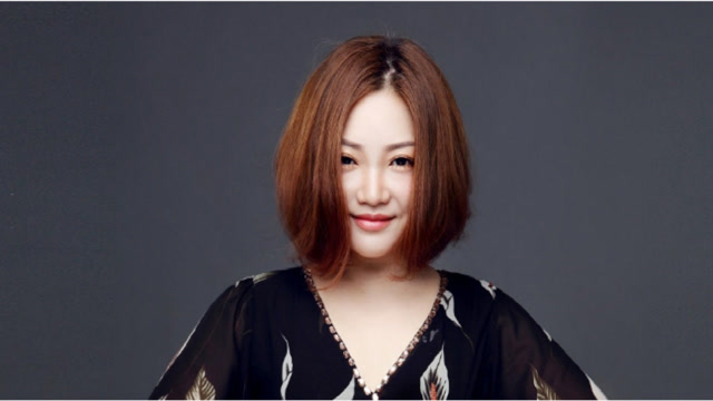 陈瑞独唱一曲《没人心疼的玫瑰》好伤感,唱哭了多少痴情的女人?