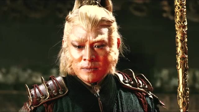 常威扮演的玉疆战神,一看见孙悟空封印解除,秒变怂,戒备起来
