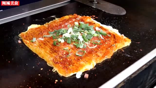 韩国街头特色小吃:铁板烤冷面