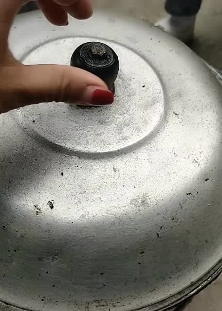 掀开锅盖的瞬间,本以为是一锅肉,看到最后请恕我见识短