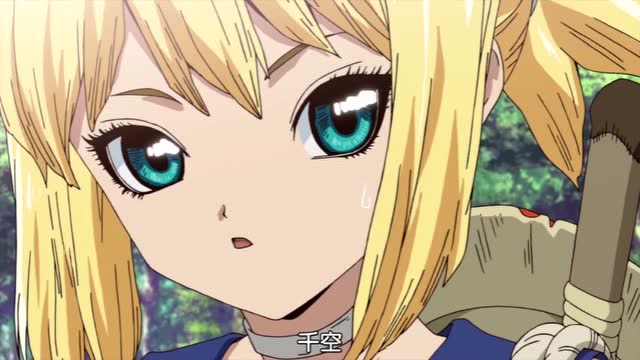 尴尬了,千空想帮助受伤的琥珀抱走水缸,结果自己差点被压扁