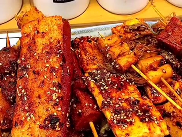 油炸麻辣串,好吃到根本停不下来,看完之后你们饿了吗?