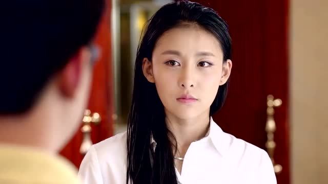 心机女横刀夺爱,正妻痛打心机女,心机女成落水狗,这场戏太精彩