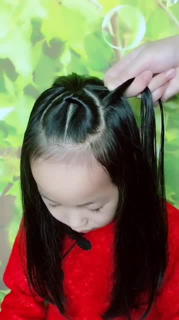 过年这样给女儿扎头发,走在街上回头率杠杠的