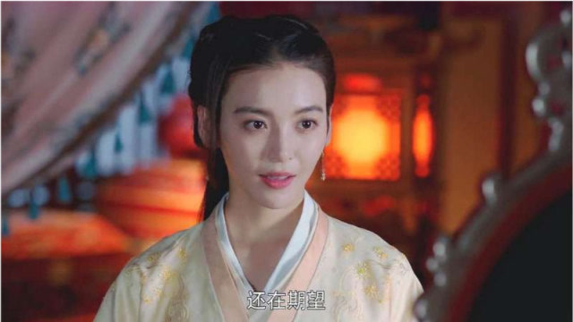 女世子:韩十一久违的女装扮相,果然是有了爱情的人!