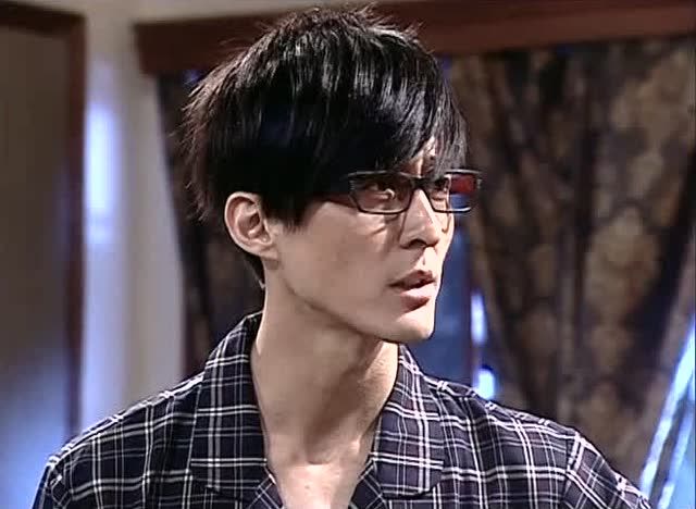 萌学园:谜亚星告诉艾瑞克,这个消息对乌克娜娜的打击很大现在只有他能