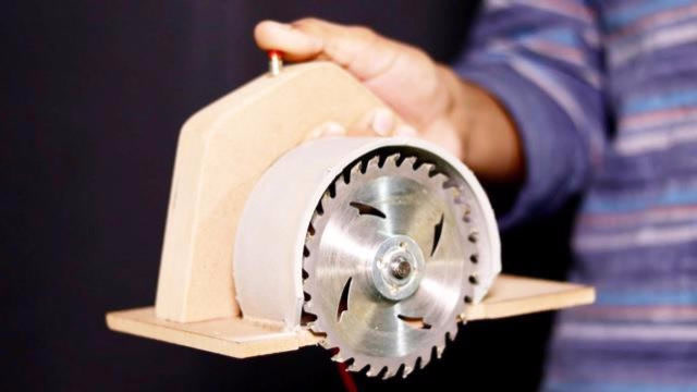 diy牛人自制圆锯直流电机,制作简单实用!