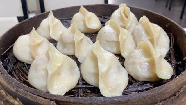 保定白运章包子,与天津狗不理齐名,看人气就知道味道如何