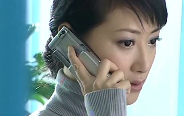 雪在烧:罗一被冲岸边成功获救,罗柔却还在给她准备葬礼,一直惦记着