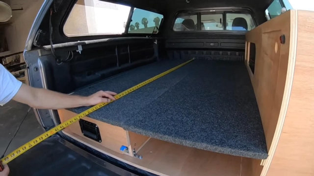 皮卡车也能改床车床和储存空间都很大去西藏旅行的好选择