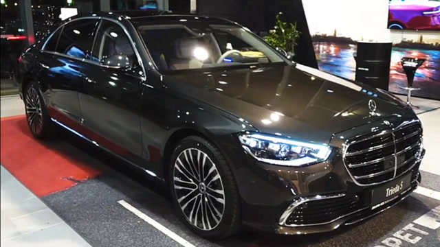 2021款奔驰s350到店实拍,拿到钥匙亮起氛围灯,还想奥迪a8l吗