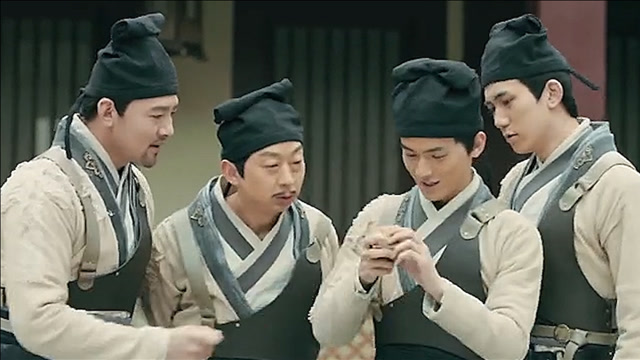 男子穿越古代,为追老婆讨好娘家人,竟自制魔方征服众人