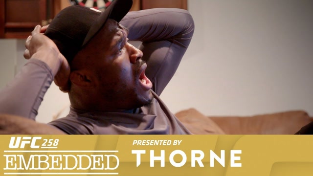 【ufc258 | 赛前纪实】第二集:乌斯曼观赛,队友为盖斯特鲁姆送行