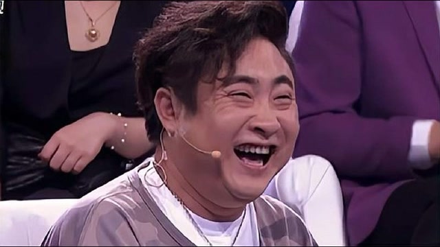 小品还是杨树林演得好,一张嘴就是笑点,台下乔杉已"笑疯"!