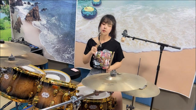 豆豆架子鼓演奏一首经典歌曲superstar