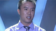 年轻毕业生泪洒现场
