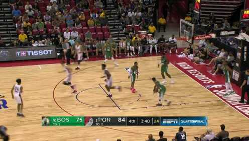 《NBA全场集锦》【得分】观众席大叔会心一笑！詹金斯迎人强投轻取二分尽显个人魅力