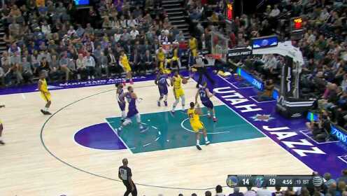 《NBA全场集锦》【扣篮】克里斯高抛制导 斯佩尔曼弹起跟进一记暴扣