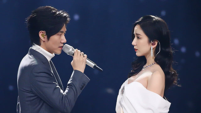 娄艺潇王晰《花样年华》情歌对唱,深情款款感人至深_综艺_高清1080p