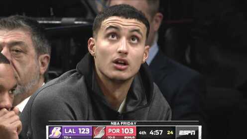 《NBA全场回放》【回放】湖人vs开拓者第4节 詹姆斯库兹马大秀暴扣