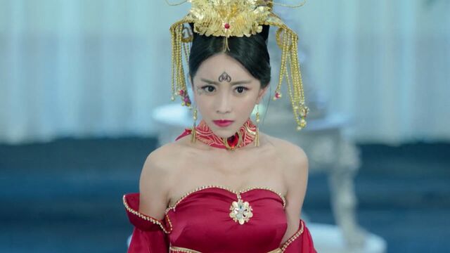 《素手遮天》第20集03:桑若为救下司夏,不惜与妹芸为敌