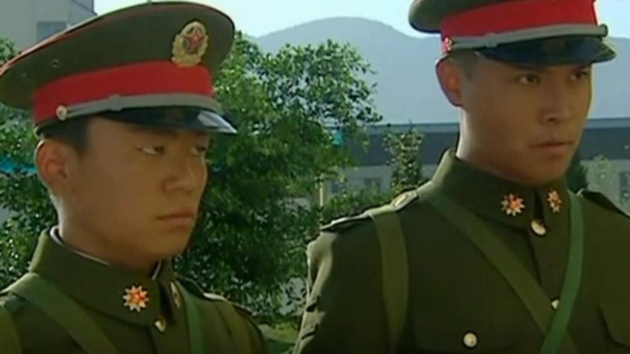 士兵突击精彩速看_《士兵突击》第21集03:许三多和成才刚到A大队,就被齐桓来了个下马威_高清1080P在线观看平台_腾讯视频