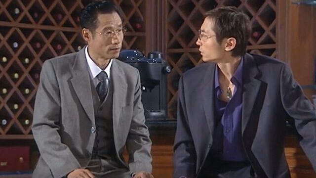 《极度危机》第7集02:龙叔告诉麦克大陆警方的目标是张勇,要想太平就要尽快除掉张勇