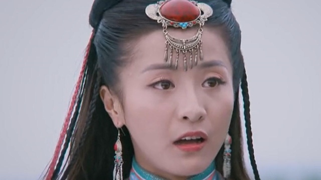 《黄金血道》第6集02:琪琪格看穿甄珠喜欢朱大哥,向她保证绝不会跟她