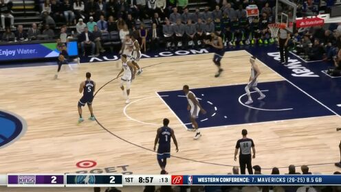 《NBA全场集锦》世间功夫唯快不破！福克斯快马加鞭滑翔暴扣一条龙