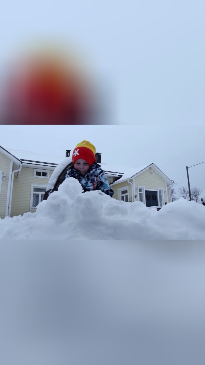 芬兰孩子冬季的快乐:玩雪玩到爽