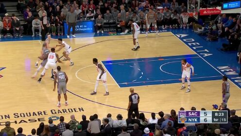 《NBA全场集锦》一点寒芒先到随后枪出如龙 萨博尼斯冲出人群上演单臂炸筐