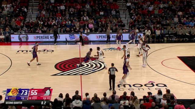 欢迎来到NBA！布克半场最后一攻高难度三分给亨德森秀麻了
