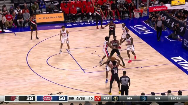 一直玩技术别忘了他的身体天赋！坎宁安闪电快下单手风车秀翻全场