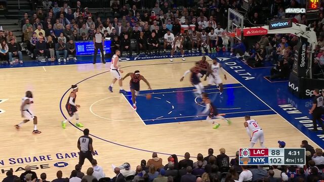 布伦森反击快攻送助攻 哈特一骑绝尘接球上篮