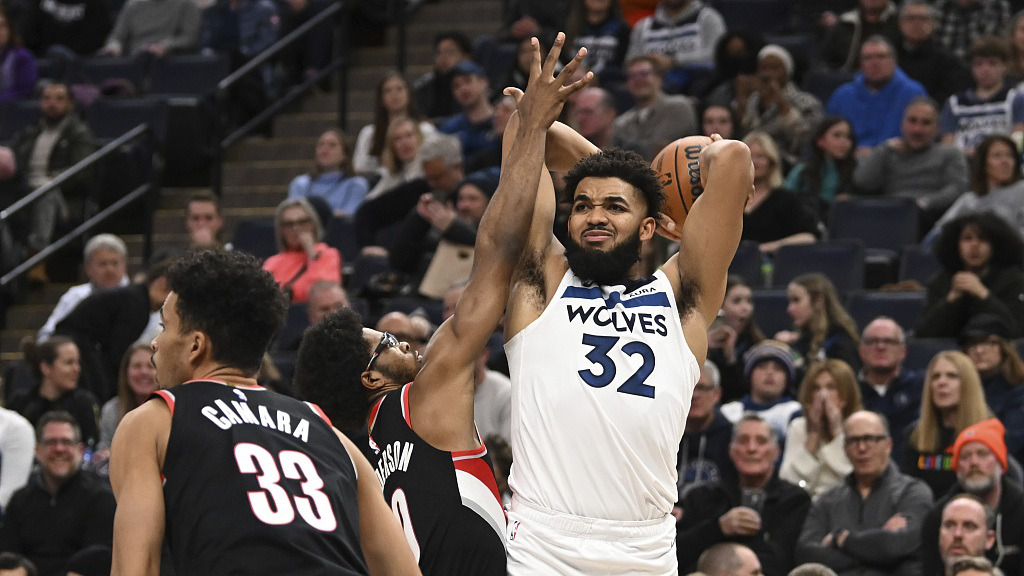 球星唐斯vs开拓者集锦投篮8中7三分3中3高效砍下23分8篮板2抢断