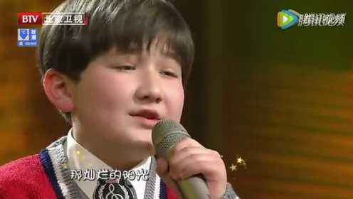 11岁维族男孩双语演唱帕瓦罗蒂名曲《我的太阳》震惊韩磊