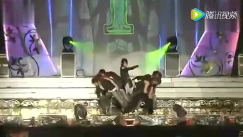 10年前的Superjunior《U》 曾经的13人也能把舞台站得慢慢的！