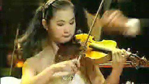 中国爱乐乐团演出小提琴协奏曲《梁祝》