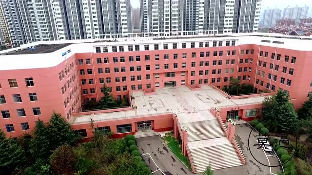 英雄山中学高中图片