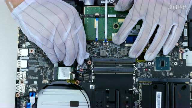 厦门科长msi微星游戏本gt72vr整机拆解