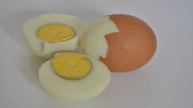 隔夜鸡蛋这样吃真的很伤胃!甚至减少寿命,还有家人在吃!