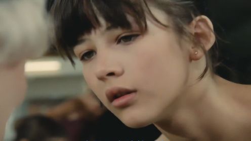 五分钟看完法国电影《初吻》14岁的苏菲玛索太让人惊艳了